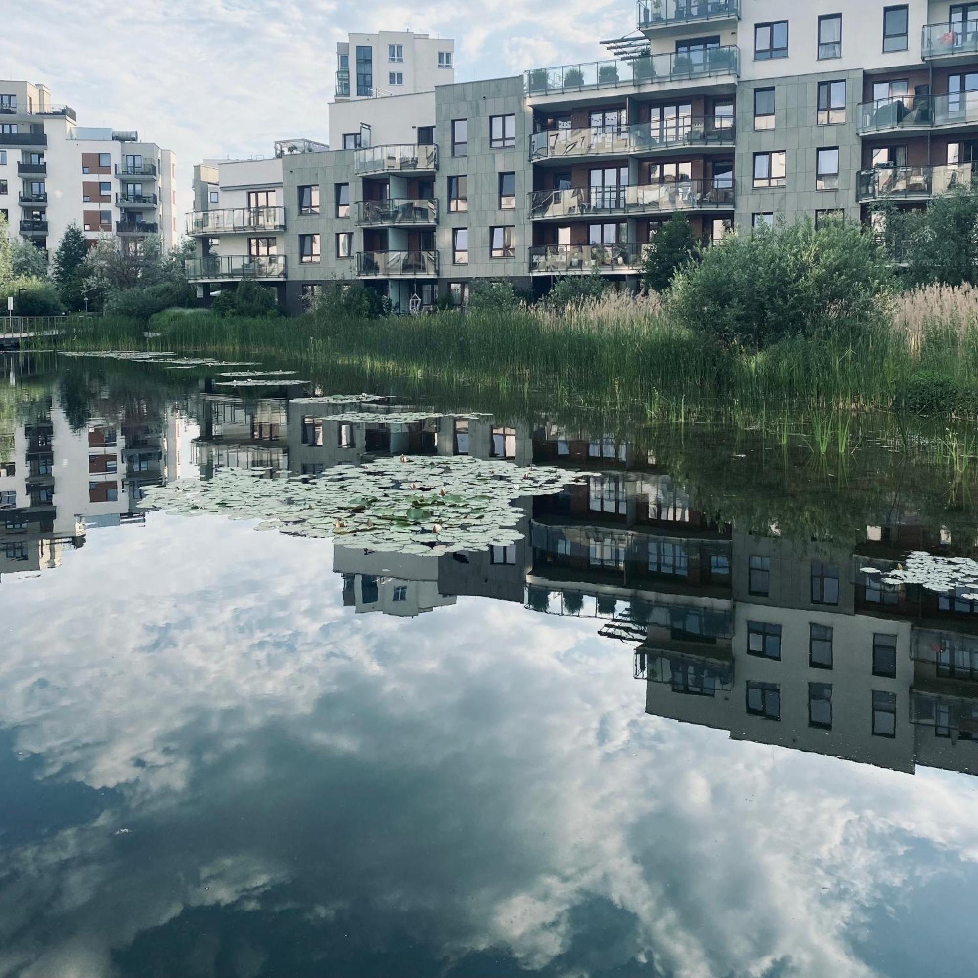 Tuyo Apartments Lake Park Варшава Экстерьер фото